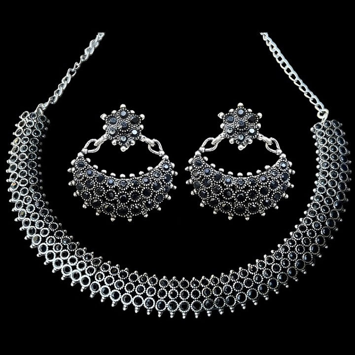 Black Stone Studded Choker Necklace Earring Fashion Jewelry Set